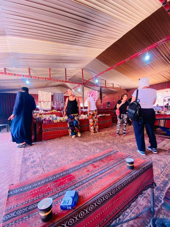 Апартаменты Abdullah Luxury Camp Вади-Рам Экстерьер фото