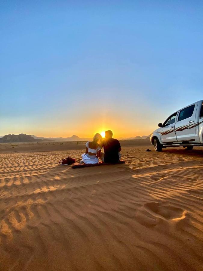 Апартаменты Abdullah Luxury Camp Вади-Рам Экстерьер фото