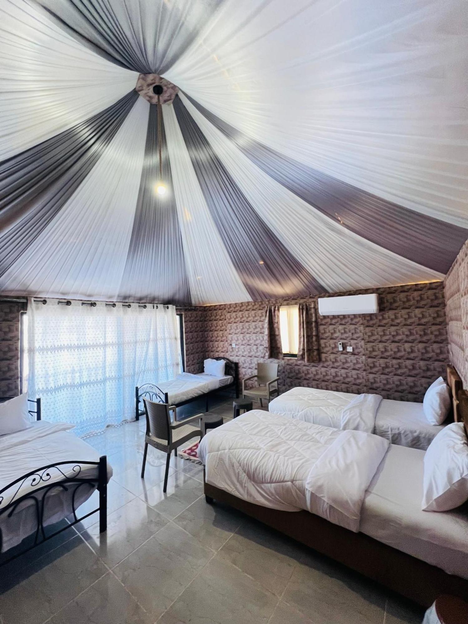 Апартаменты Abdullah Luxury Camp Вади-Рам Экстерьер фото