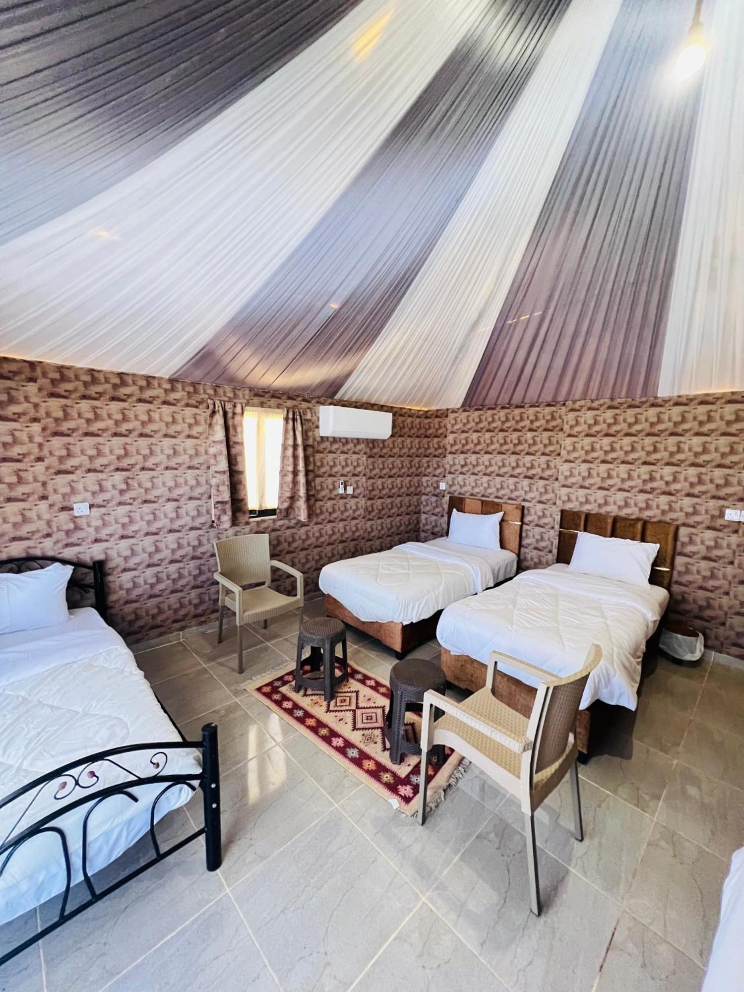 Апартаменты Abdullah Luxury Camp Вади-Рам Экстерьер фото